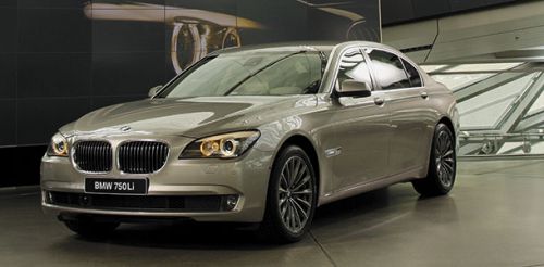 BMW 7 series 2013 - возвращение к старым традициям